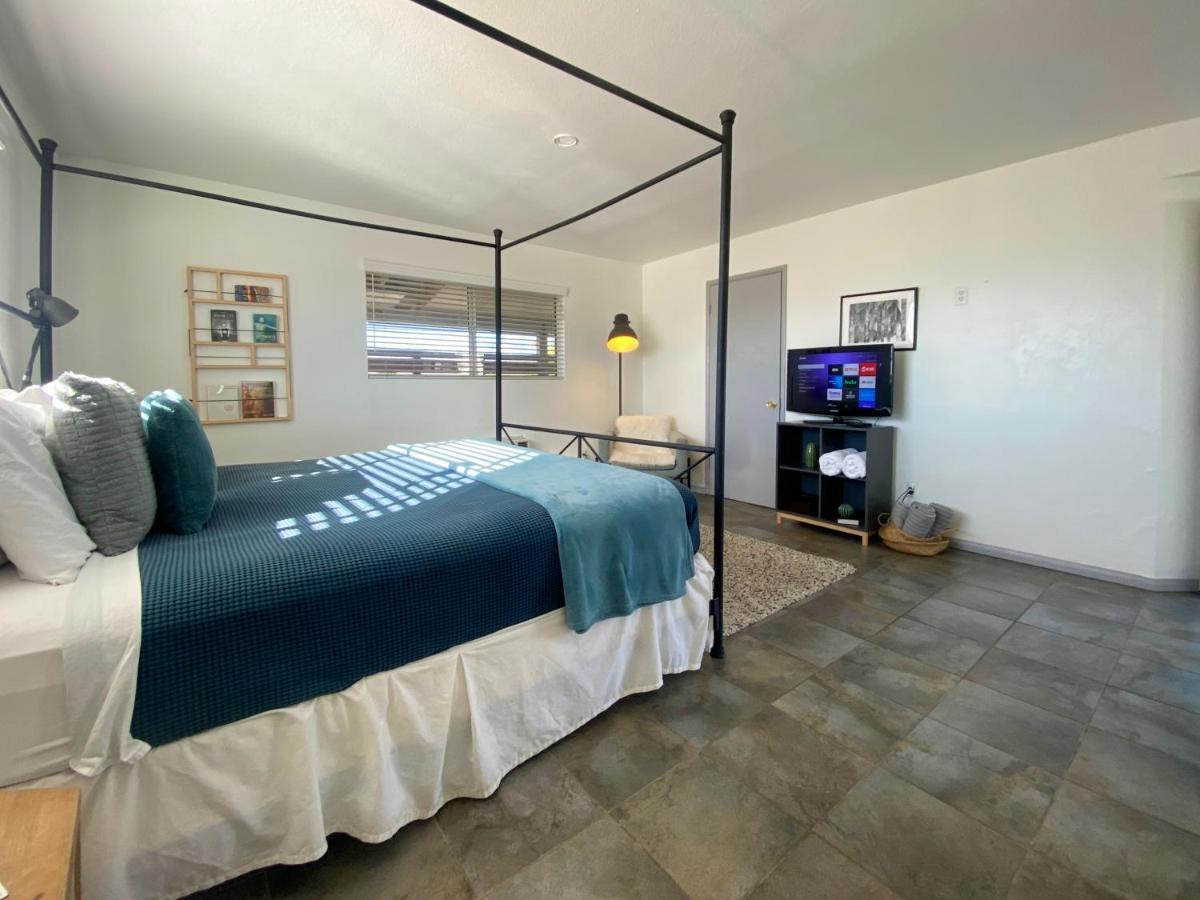 The O + Resort, Adults Only Desert Hot Springs